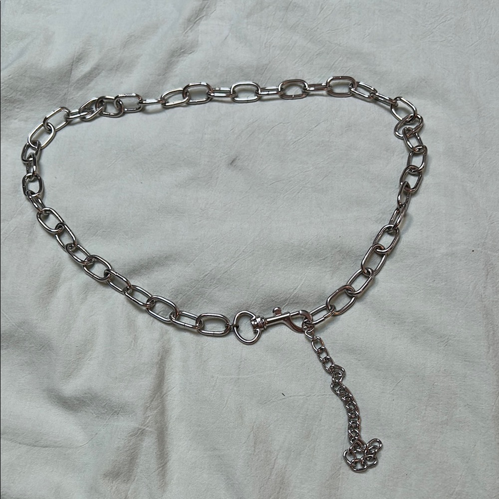Pull&Bear Silver Chain Belt Timeless Design